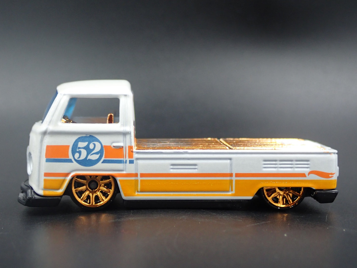 1967-1979 VW VOLKSWAGEN TYPE 2 T2 SINGLE CAB PICKUP 1:64 SCALE DIECAST MODEL CAR