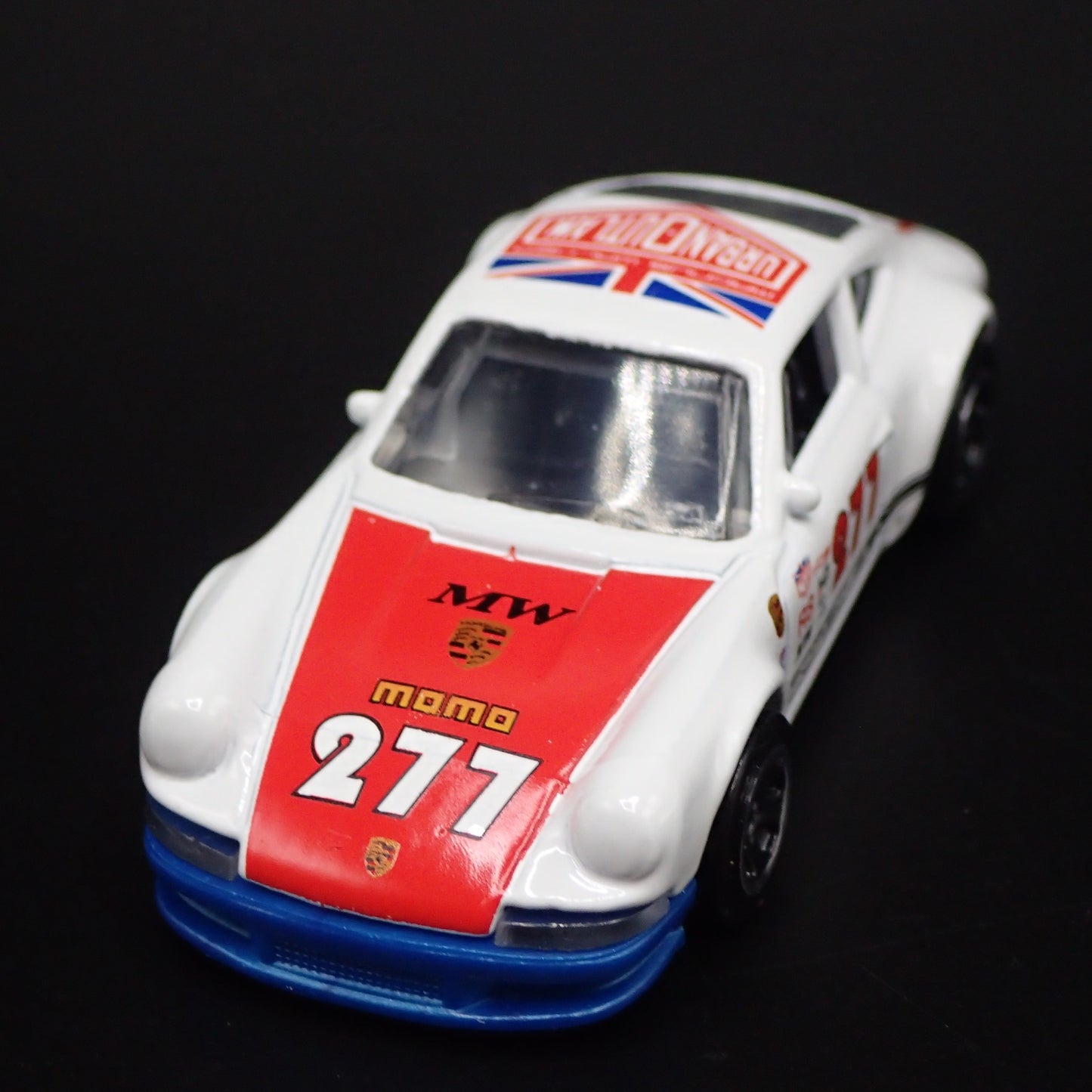 1971 71 PORSCHE 911 MAGNUS WALKER URBAN OUTLAW MOMO 1:64 SCALE DIECAST MODEL CAR