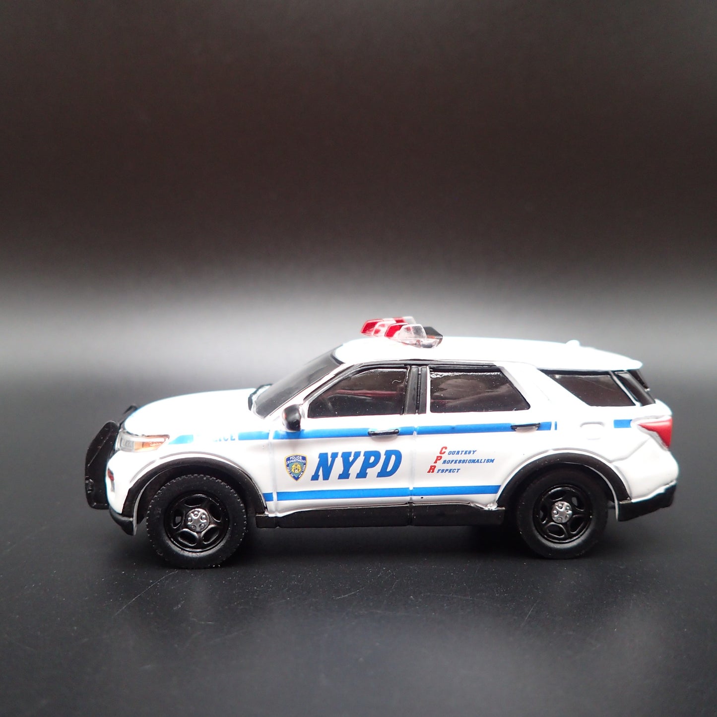 2020 FORD EXPLORER POLICE INTERCEPTOR UTILITY NYPD 1:64 SCALE DIECAST MODEL CAR
