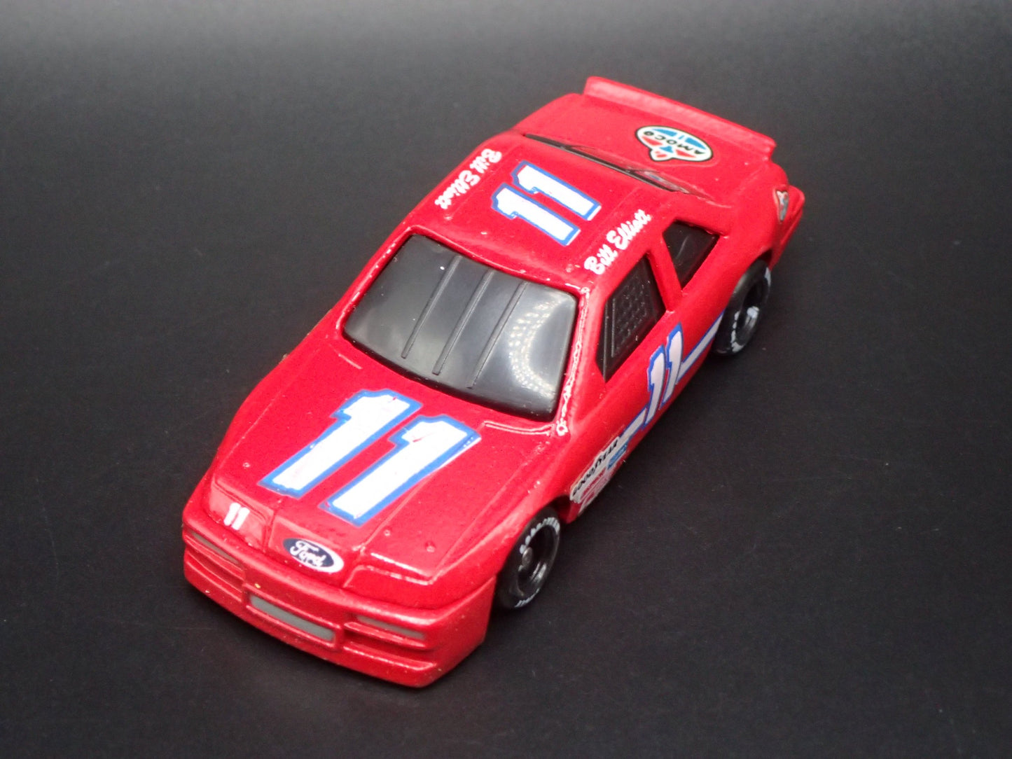 1992 92 FORD THUNDERBIRD 94 BILL ELLIOTT NASCAR 1:64 SCALE DIECAST MODEL CAR