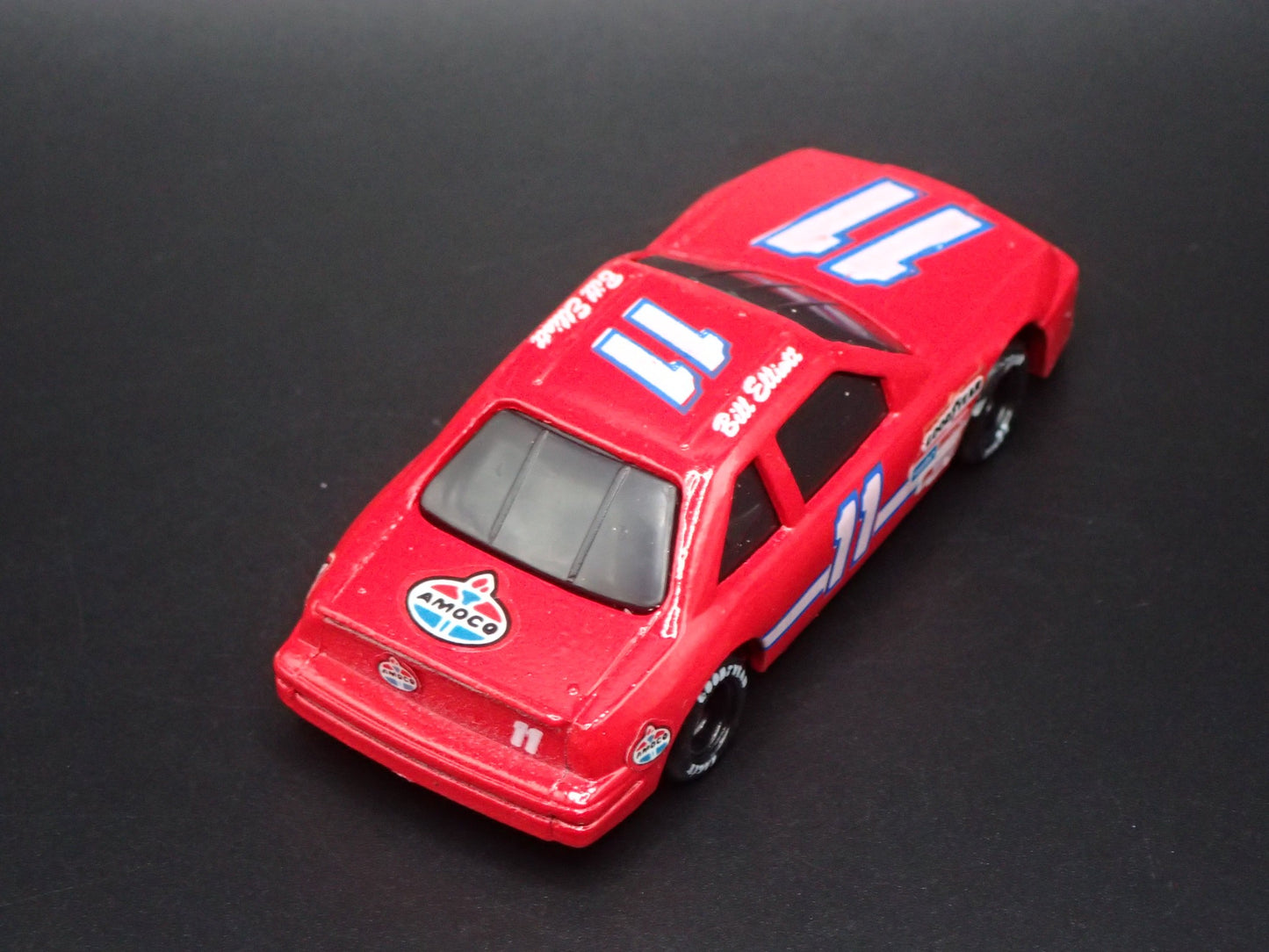 1992 92 FORD THUNDERBIRD 94 BILL ELLIOTT NASCAR 1:64 SCALE DIECAST MODEL CAR