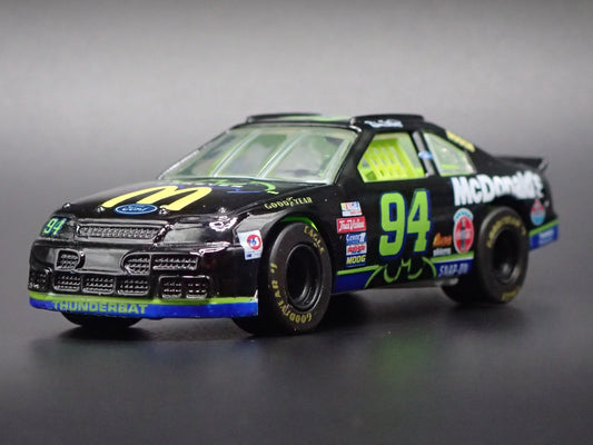1995 95 FORD THUNDERBIRD 94 BILL ELLIOTT NASCAR 1:64 SCALE DIECAST MODEL CAR