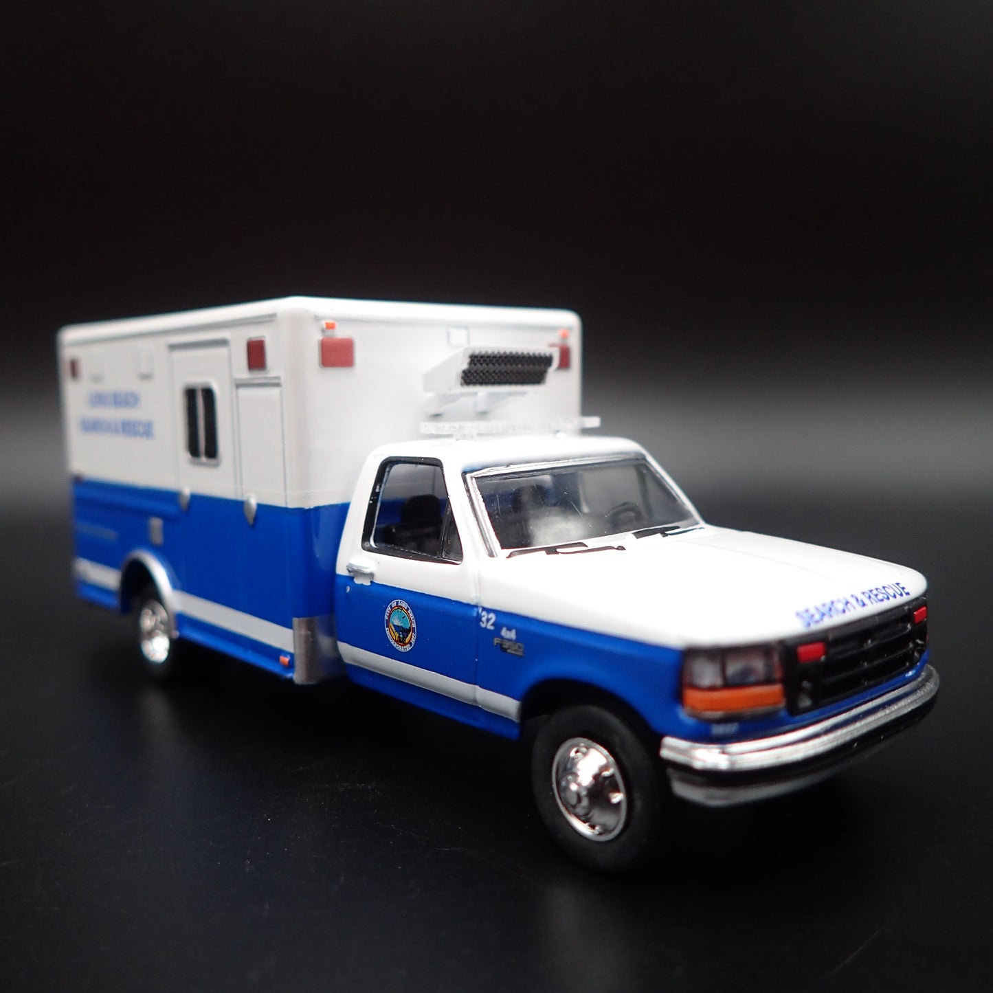 1993 93 FORD F350 AMBULANCE RESCUE LONG BEACH, CA 1:64 SCALE DIECAST MODEL CAR