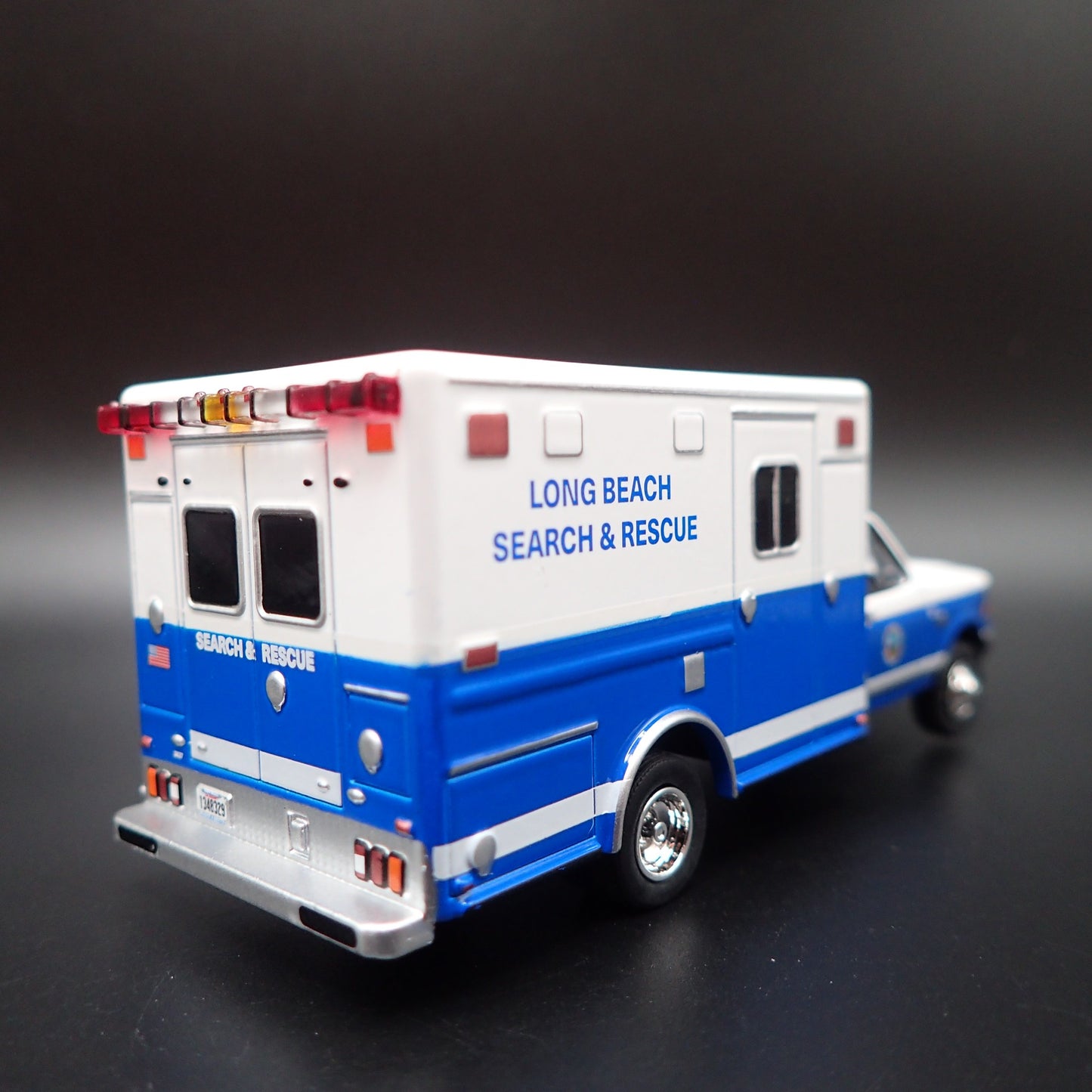 1993 93 FORD F350 AMBULANCE RESCUE LONG BEACH, CA 1:64 SCALE DIECAST MODEL CAR