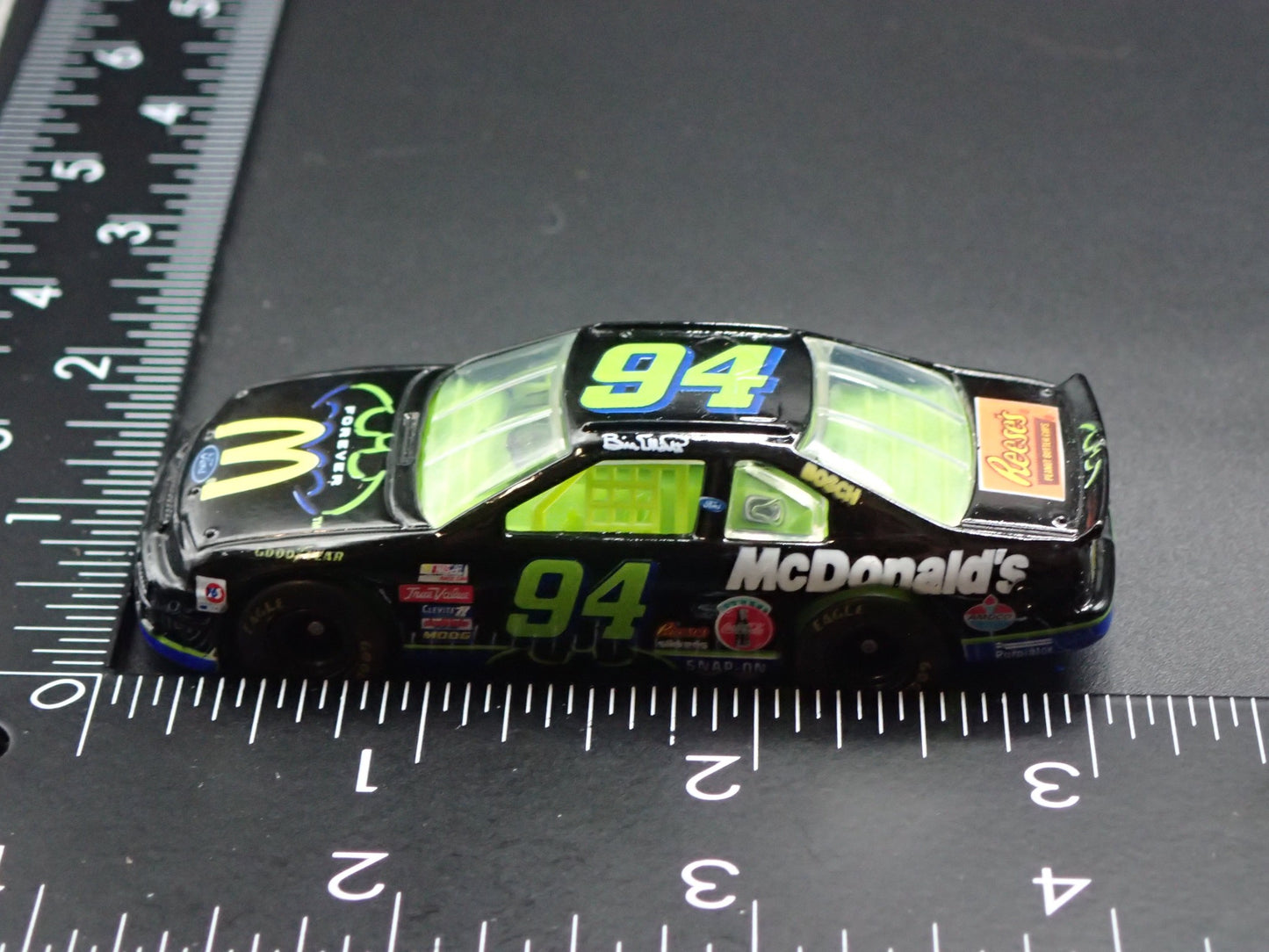 1995 95 FORD THUNDERBIRD 94 BILL ELLIOTT NASCAR 1:64 SCALE DIECAST MODEL CAR
