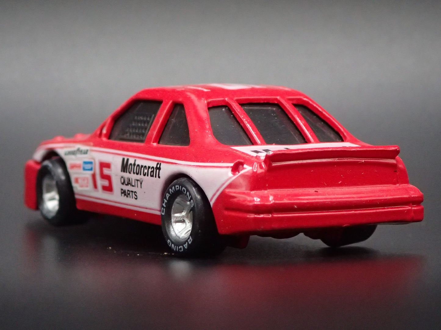 1991 91 FORD THUNDERBIRD 15 MORGAN SHEPHERD NASCAR 1/64 SCALE DIECAST MODEL CAR