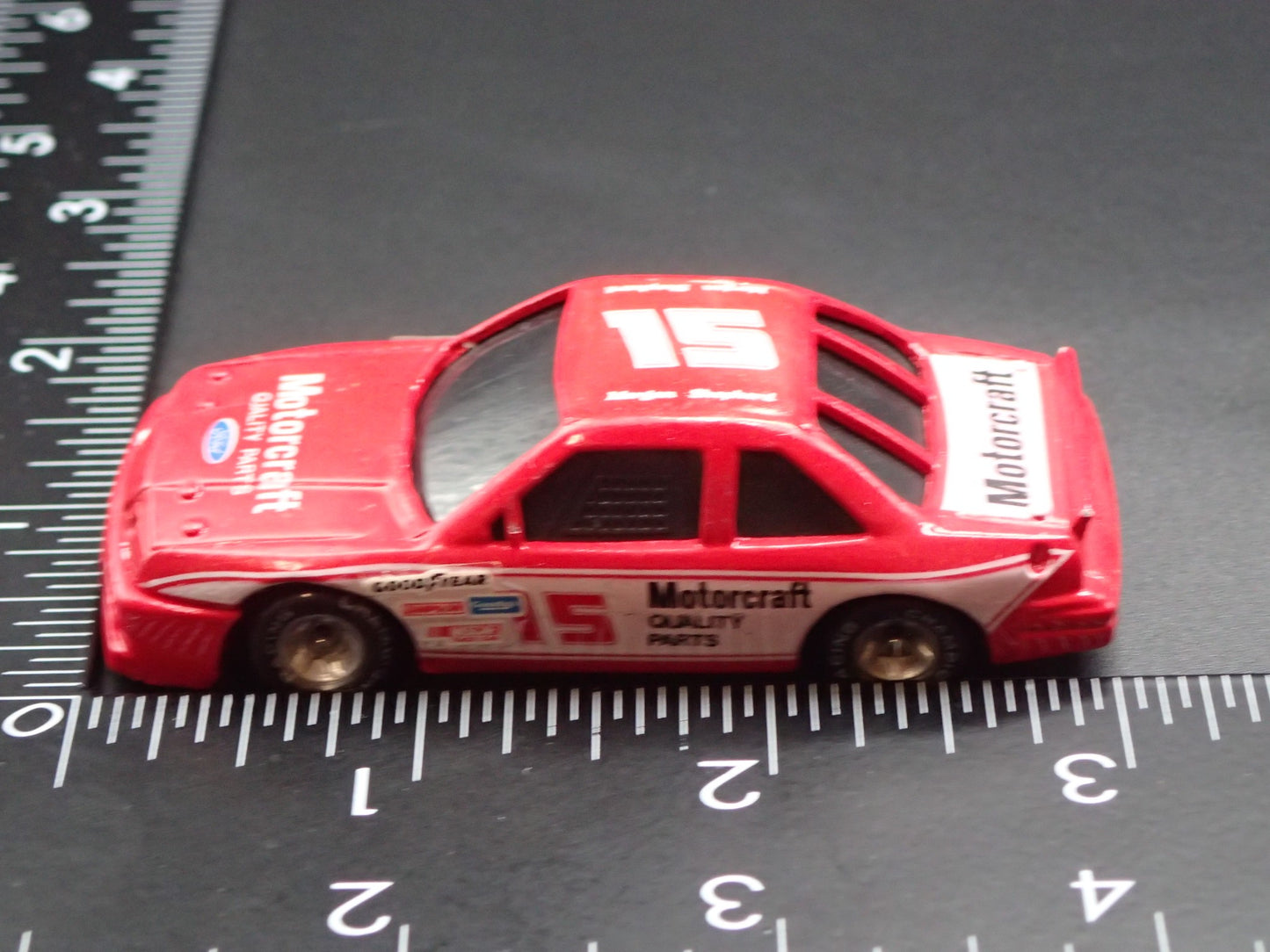 1991 91 FORD THUNDERBIRD 15 MORGAN SHEPHERD NASCAR 1/64 SCALE DIECAST MODEL CAR