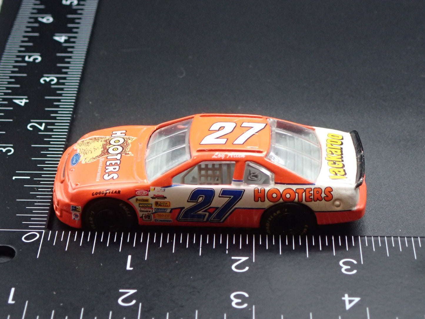 1995 FORD THUNDERBIRD 27 LOY ALLEN HOOTERS NASCAR 1:64 SCALE DIECAST MODEL CAR