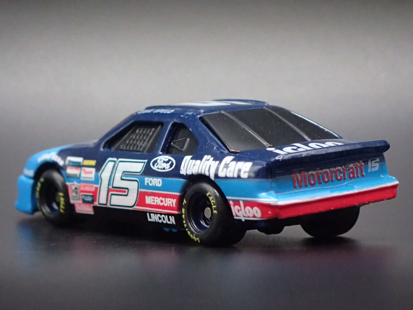 1994 94 FORD THUNDERBIRD 15 LAKE SPEED QC NASCAR 1:64 SCALE DIECAST MODEL CAR