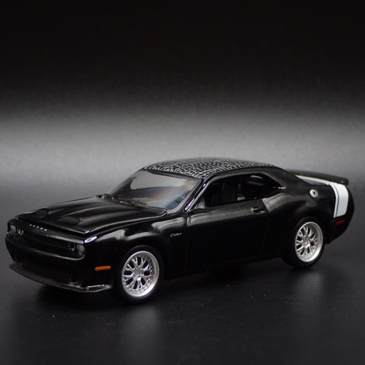 2023 23 DODGE CHALLENGER SRT HELLCAT REDEYE 1/64 SCALE DIORAMA DIECAST MODEL CAR-Burning Rubber Toy Company