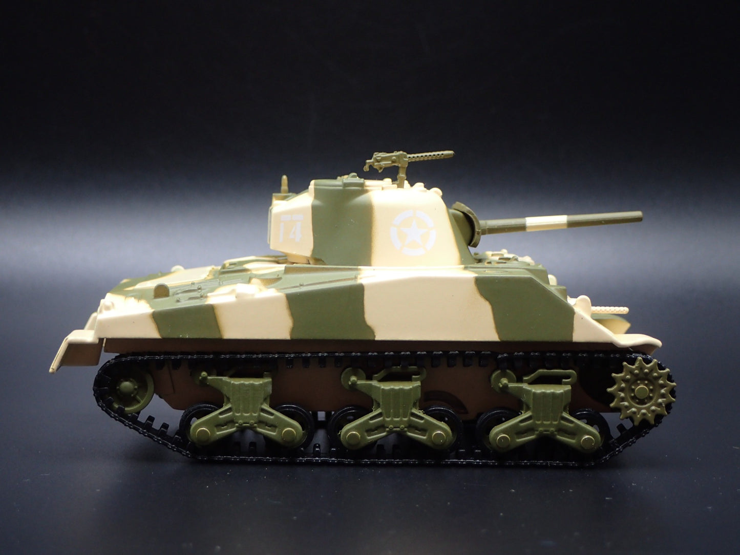 WWII M4 SHERMAN TANK  US ARMY WORLD WAR II 756TH 1:64 SCALE DIECAST MODEL CAR