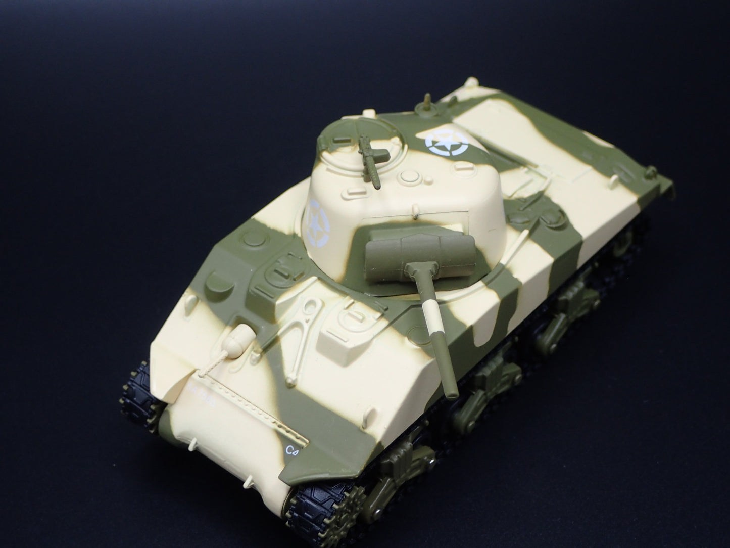 WWII M4 SHERMAN TANK  US ARMY WORLD WAR II 756TH 1:64 SCALE DIECAST MODEL CAR