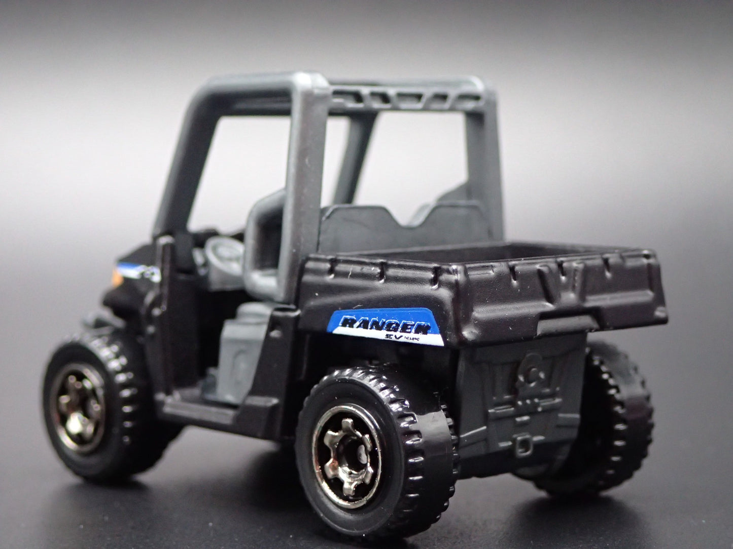 POLARIS RANGER OFF ROAD BLACK 1/64 SCALE COLLECTIBLE DIORAMA DIECAST MODEL CAR