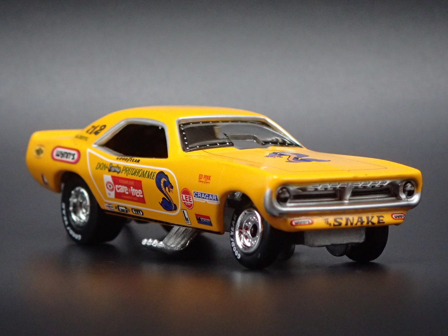 1973 73 PLYMOUTH CUDA FUNNY CAR DON PRUDHOMME SNAKE 1/64 SCALE DIECAST MODEL CAR