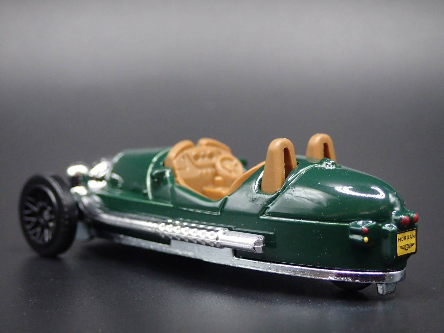 2022-2025 MORGAN 3 WHEELER GRN 1:64 SCALE COLLECTIBLE DIORAMA DIECAST MODEL CAR