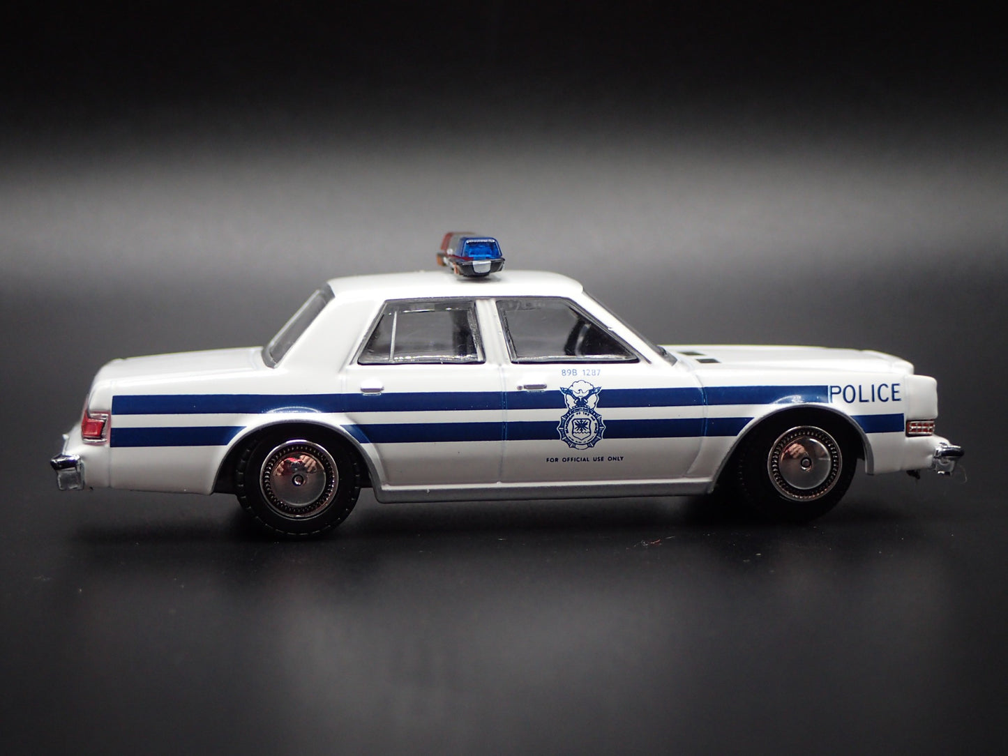 1985 85 DODGE DIPLOMAT US AIR FORCE SECURITY POLICE 1:64 SCALE DIECAST MODEL CAR