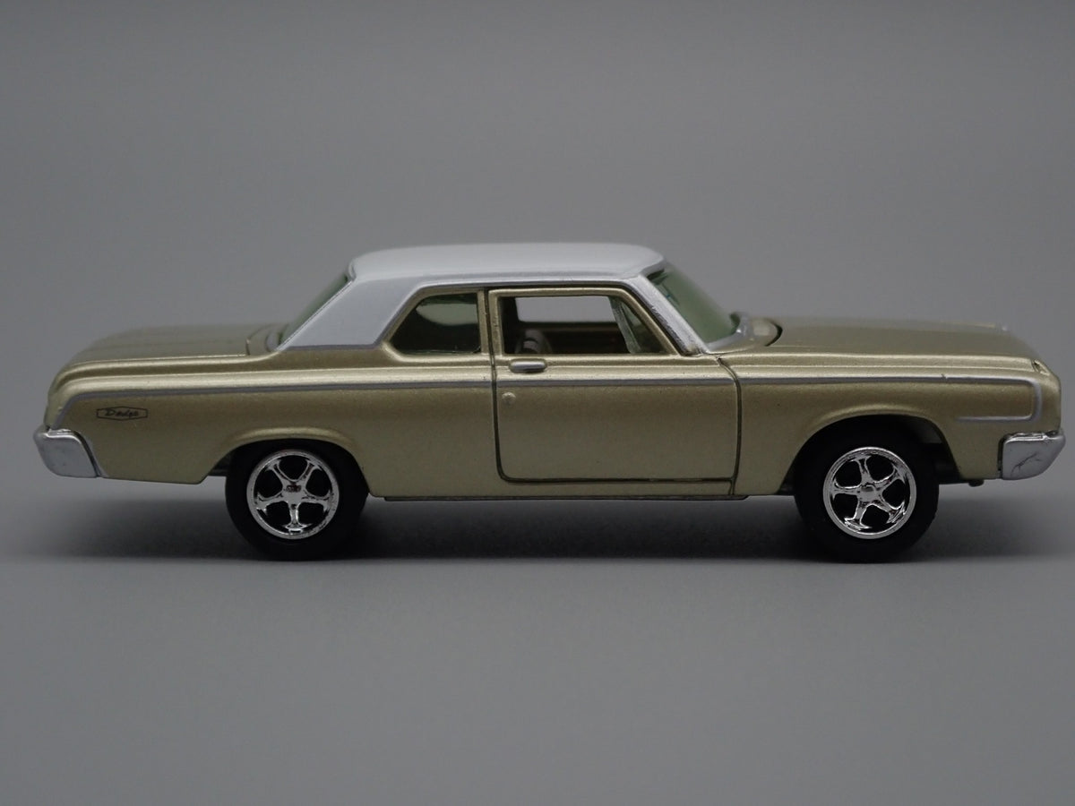 1964 64 DODGE 330 GOLD 1/64 SCALE COLLECTIBLE DIORAMA DIECAST MODEL CAR