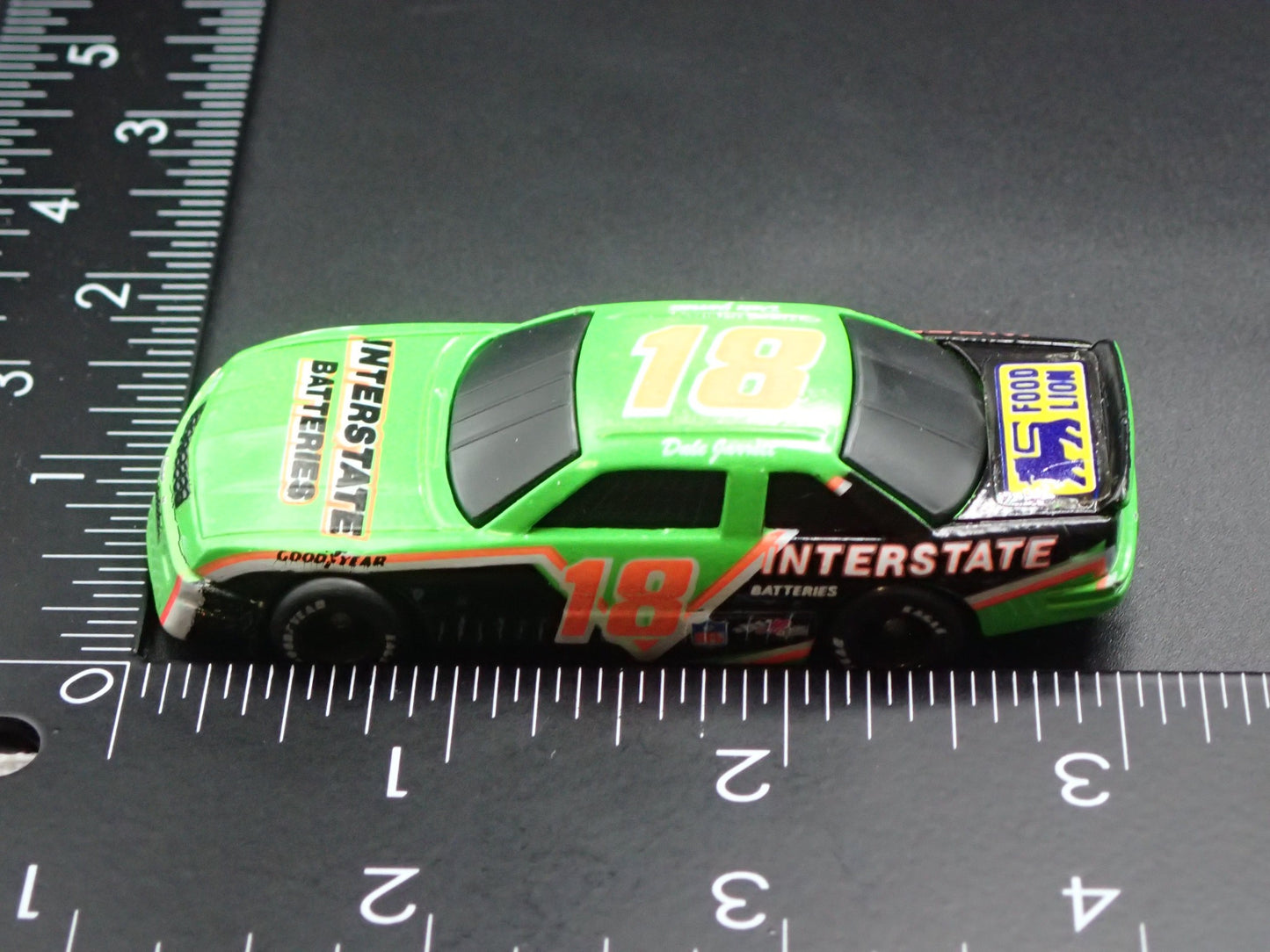 1992 92 CHEVY LUMINA 18 DALE JARRETT NASCAR 1:64 SCALE DIECAST MODEL CAR