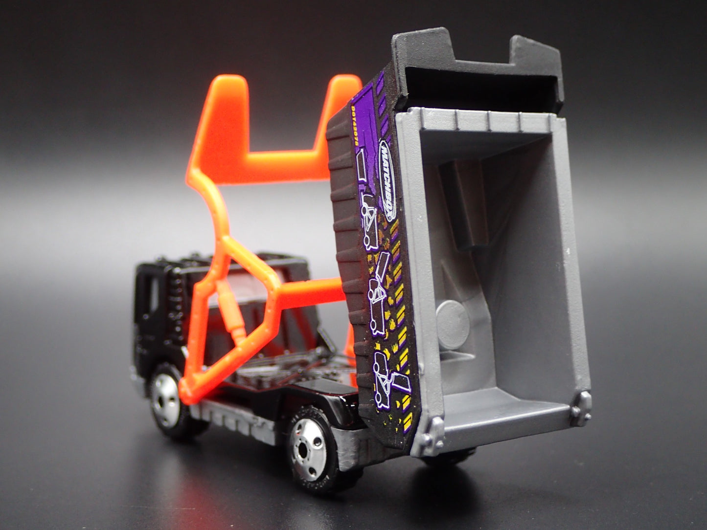 MODERN GARBAGE RECYCLING TRASH TRUCK 1/64 MB SCALE DIORAMA DIECAST MODEL CAR