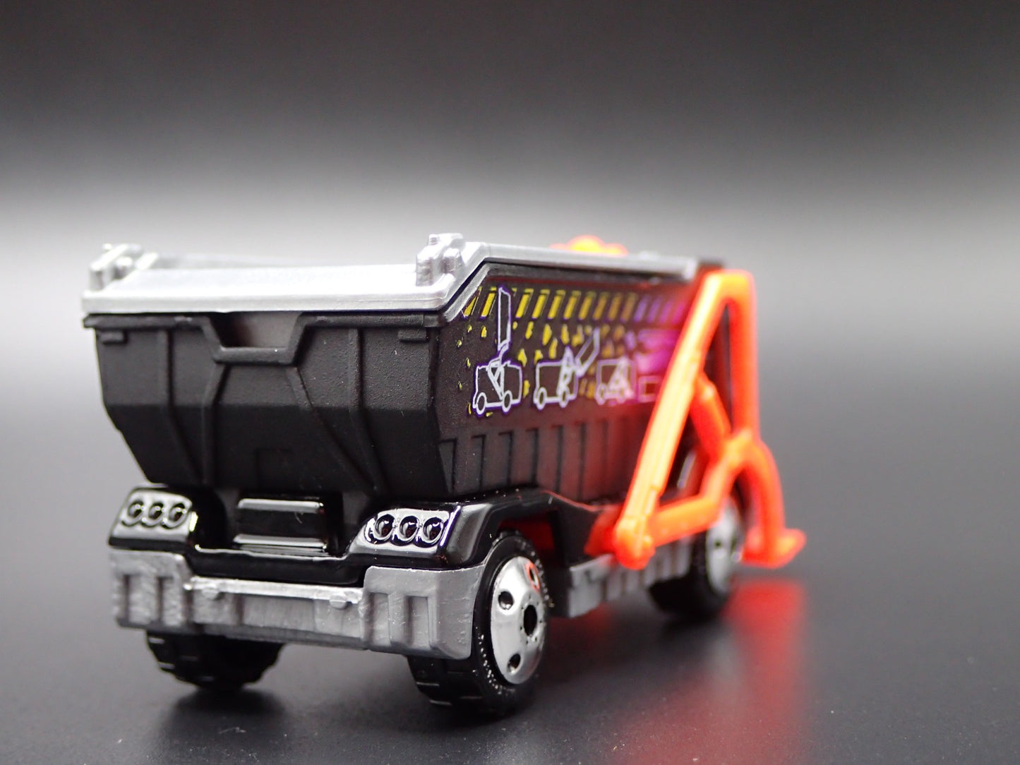 MODERN GARBAGE RECYCLING TRASH TRUCK 1/64 MB SCALE DIORAMA DIECAST MODEL CAR