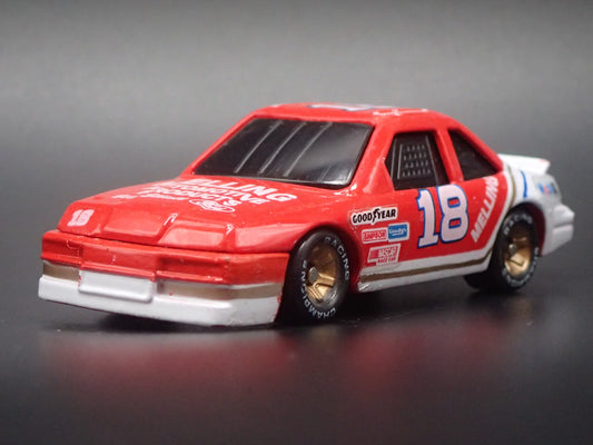1991 91 FORD THUNDERBIRD 18 GREG TRAMMELL NASCAR 1/64 SCALE DIECAST MODEL CAR