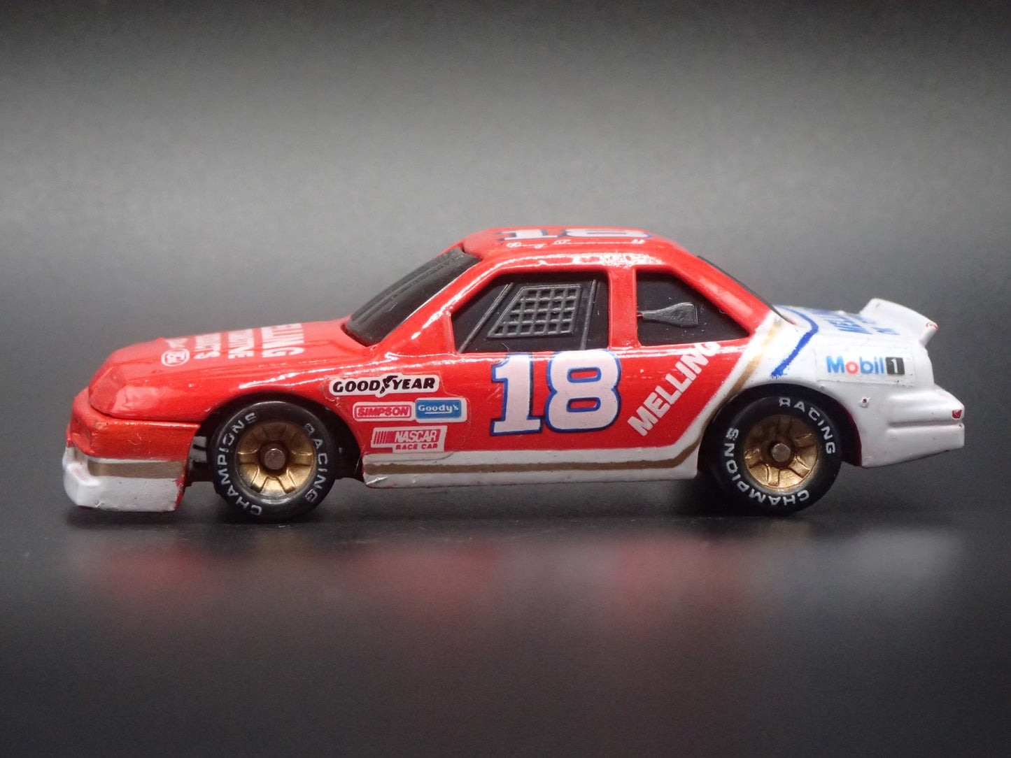 1991 91 FORD THUNDERBIRD 18 GREG TRAMMELL NASCAR 1/64 SCALE DIECAST MODEL CAR
