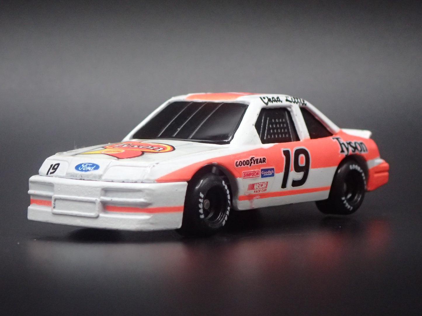 1992 92 FORD THUNDERBIRD 19 CHAD LITTLE TYSON NASCAR 1:64 SCALE DIECAST CAR