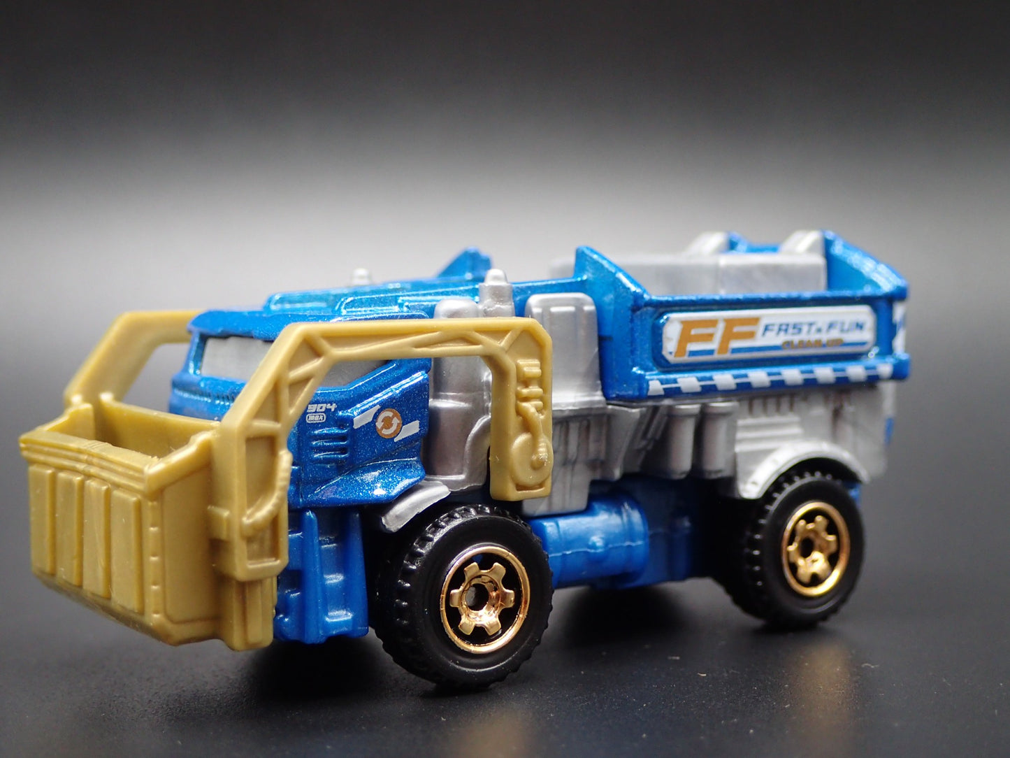 MODERN GARBAGE RECYCLING TRASH TRUCK BLUE 1/64 MB SCALE DIECAST MODEL CAR