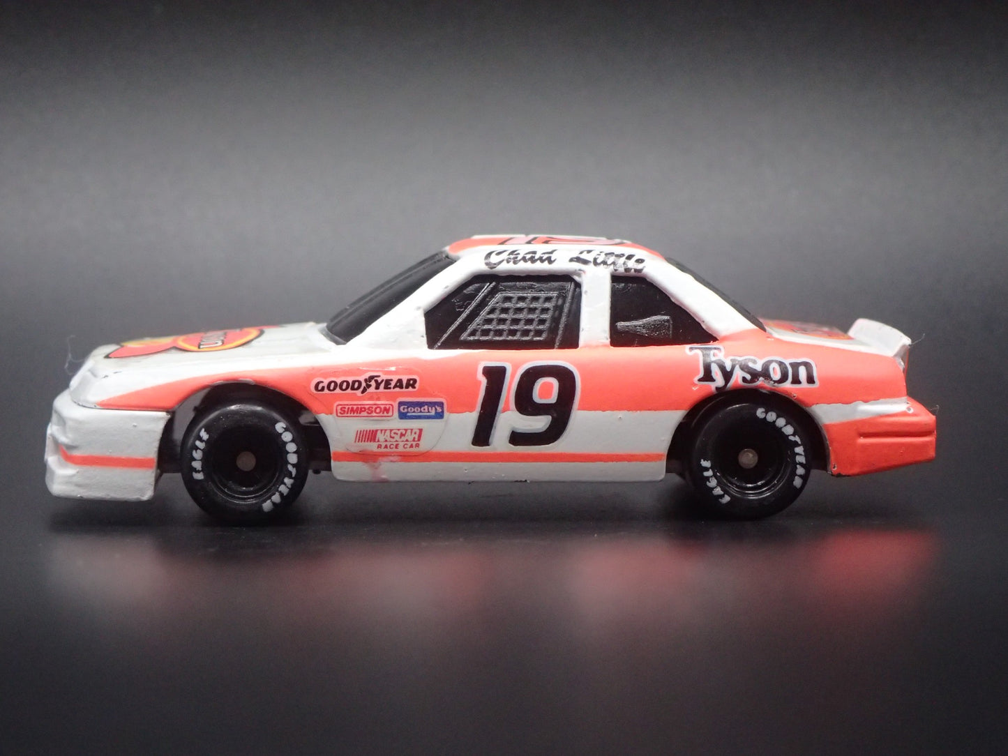 1992 92 FORD THUNDERBIRD 19 CHAD LITTLE TYSON NASCAR 1:64 SCALE DIECAST CAR