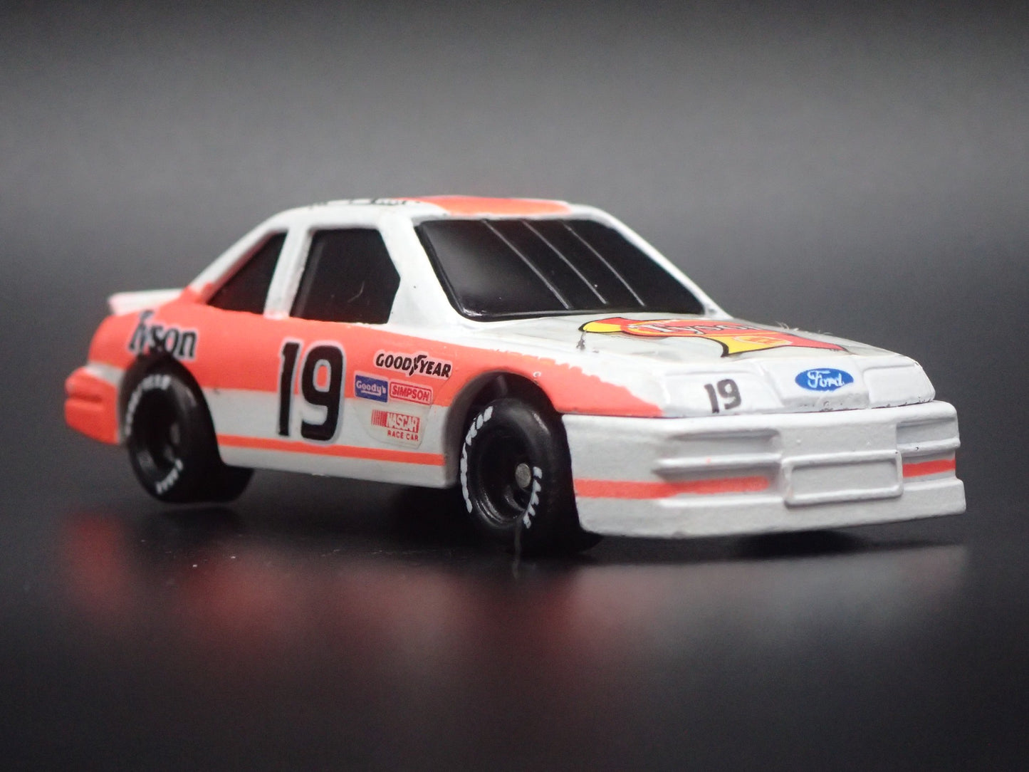 1992 92 FORD THUNDERBIRD 19 CHAD LITTLE TYSON NASCAR 1:64 SCALE DIECAST CAR