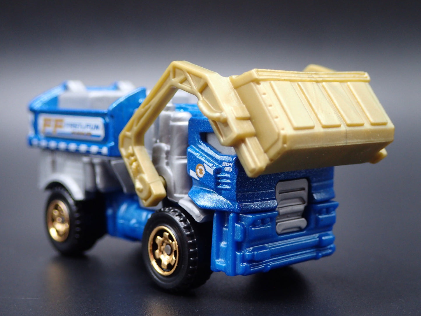 MODERN GARBAGE RECYCLING TRASH TRUCK BLUE 1/64 MB SCALE DIECAST MODEL CAR