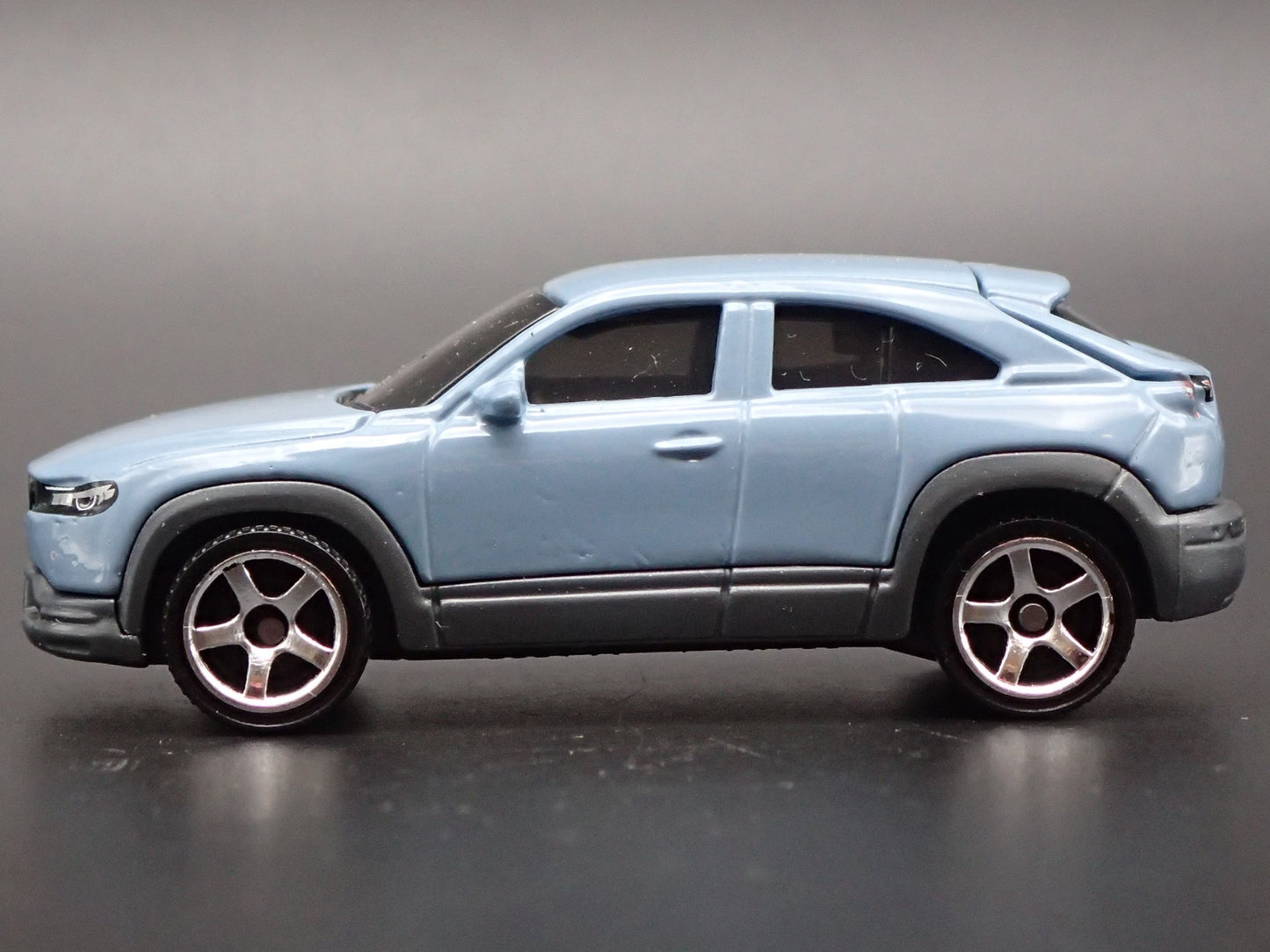 2022-2025 MAZDA MX-30 SUV BLUE 1:64 SCALE COLLECTIBLE DIORAMA DIECAST MODEL CAR
