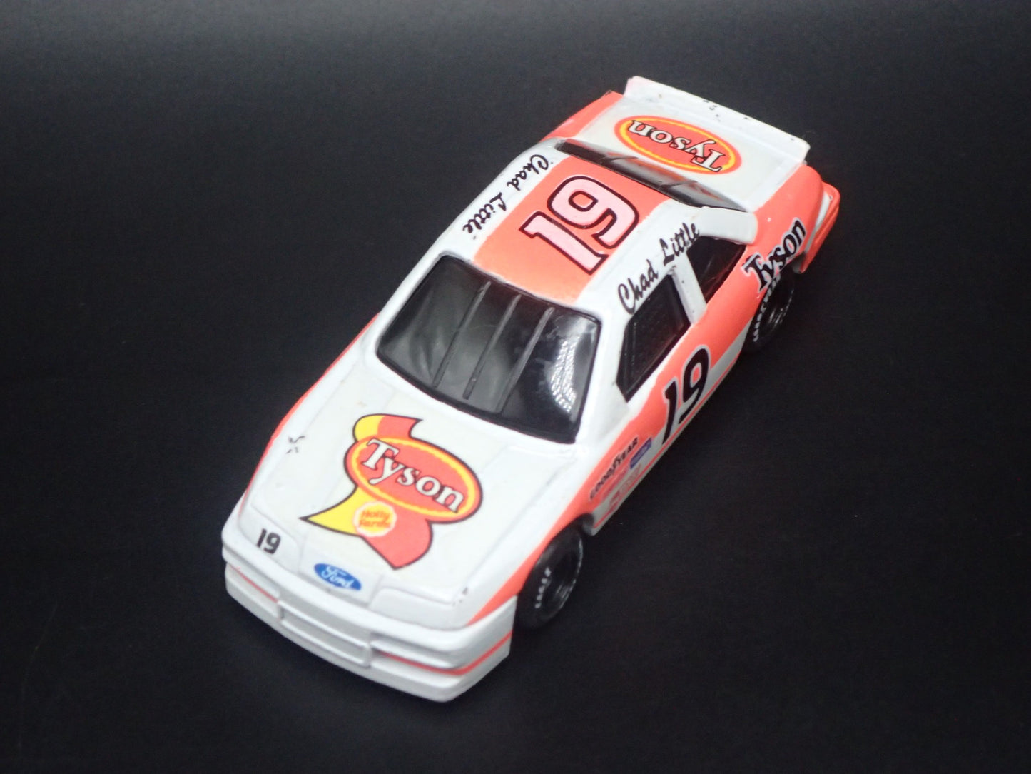 1992 92 FORD THUNDERBIRD 19 CHAD LITTLE TYSON NASCAR 1:64 SCALE DIECAST CAR
