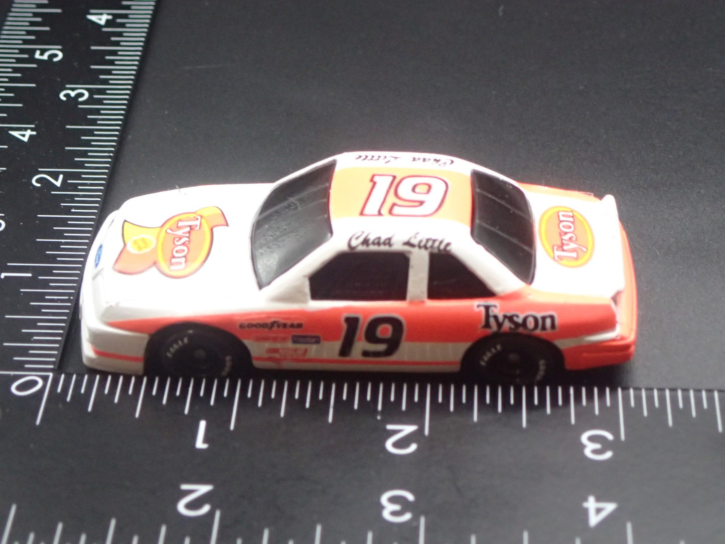1992 92 FORD THUNDERBIRD 19 CHAD LITTLE TYSON NASCAR 1:64 SCALE DIECAST CAR