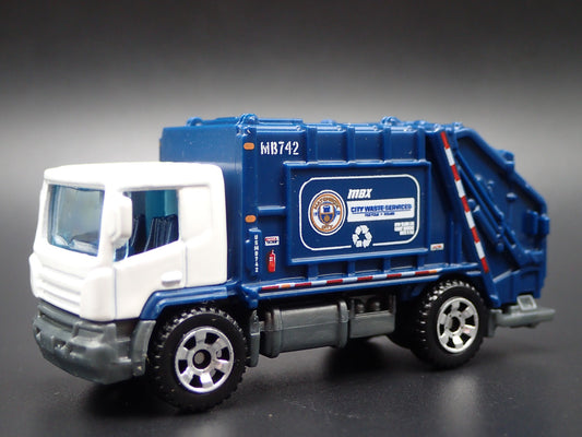 MODERN GARBAGE RECYCLING TRASH TRUCK 1/64 MB SCALE DIORAMA DIECAST MODEL CAR
