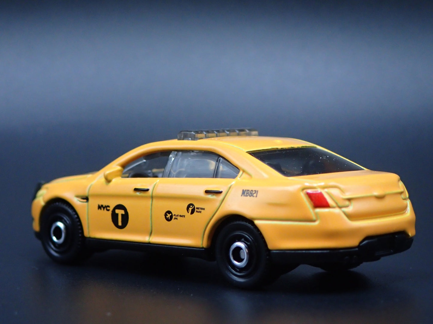 2013-2020 FORD POLICE INTERCEPTOR NYC TAXI CAB 1/64 SCALE DIECAST MODEL CAR