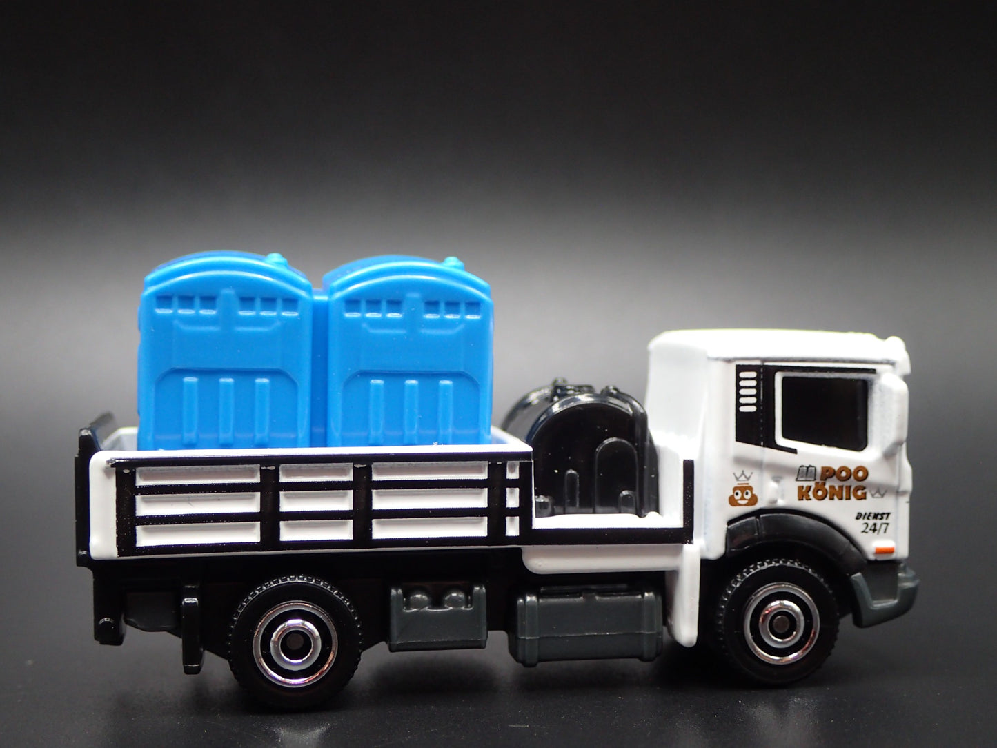PORT A POTTY TOILET SANITATION TRUCK 1:64 MB SCALE DIORAMA DIECAST MODEL CAR