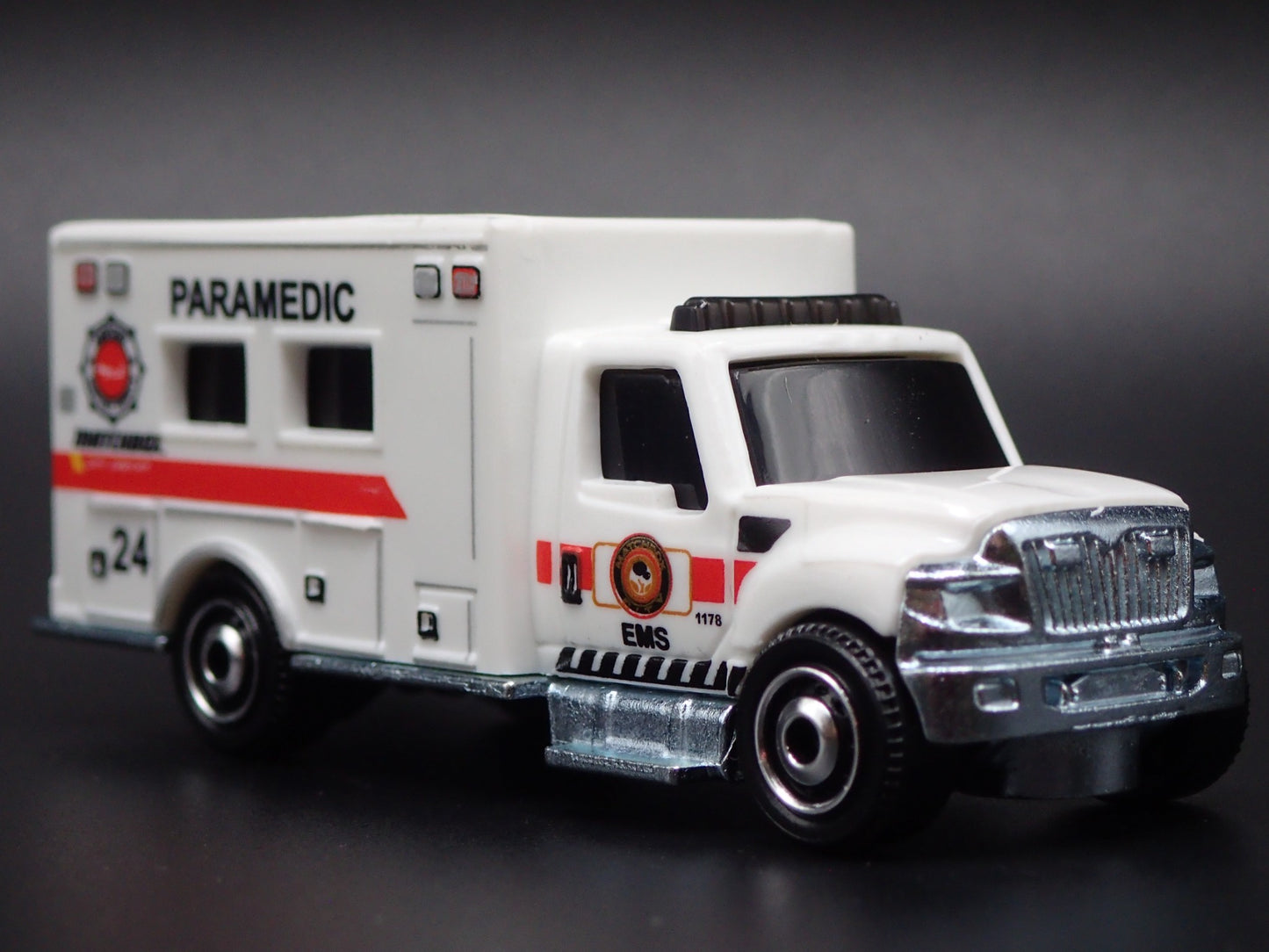 INTERNATIONAL TERRASTAR PARAMEDIC AMBULANCE EMS 1/64 MB SCALE DIECAST MODEL CAR