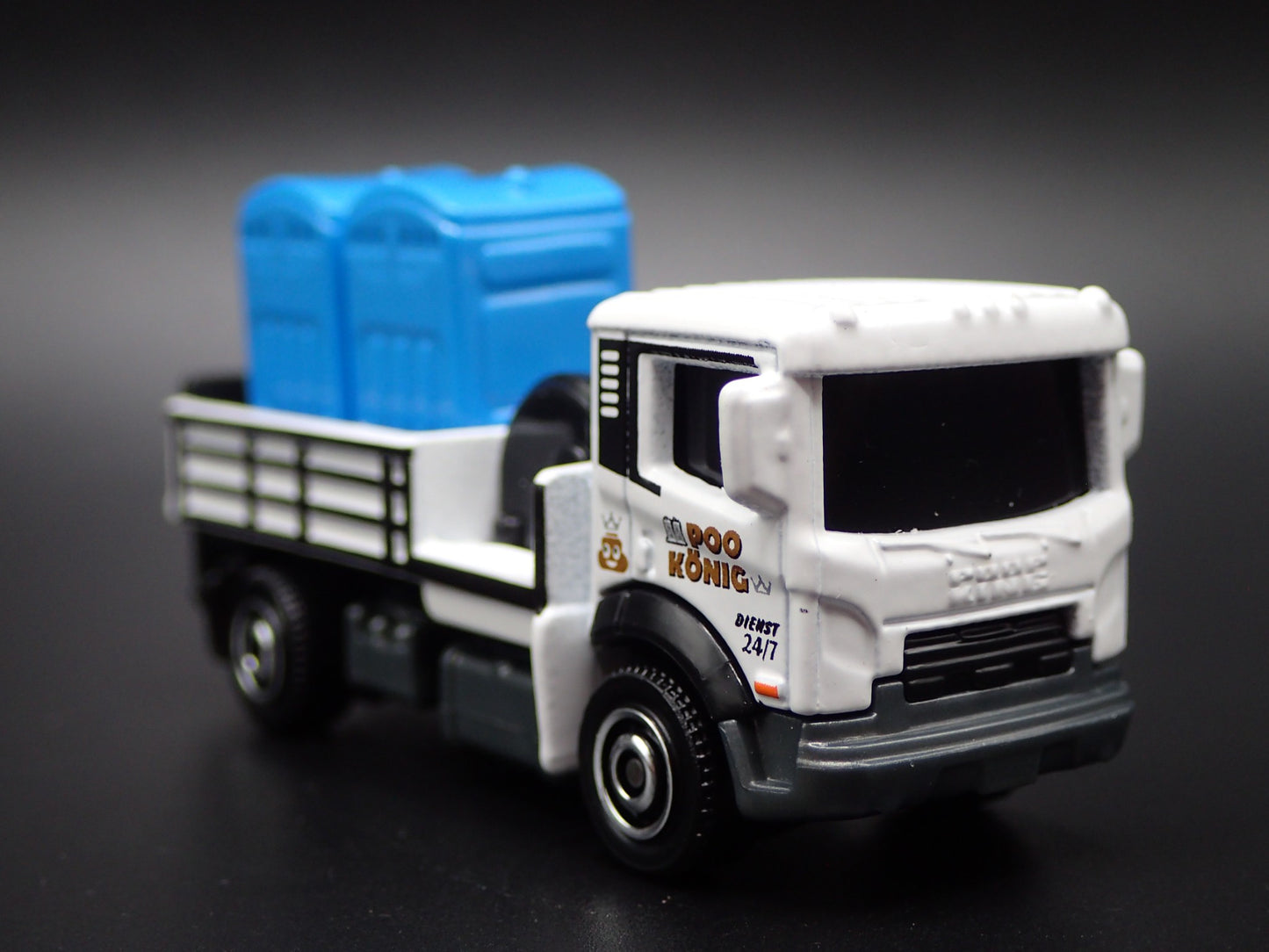 PORT A POTTY TOILET SANITATION TRUCK 1:64 MB SCALE DIORAMA DIECAST MODEL CAR