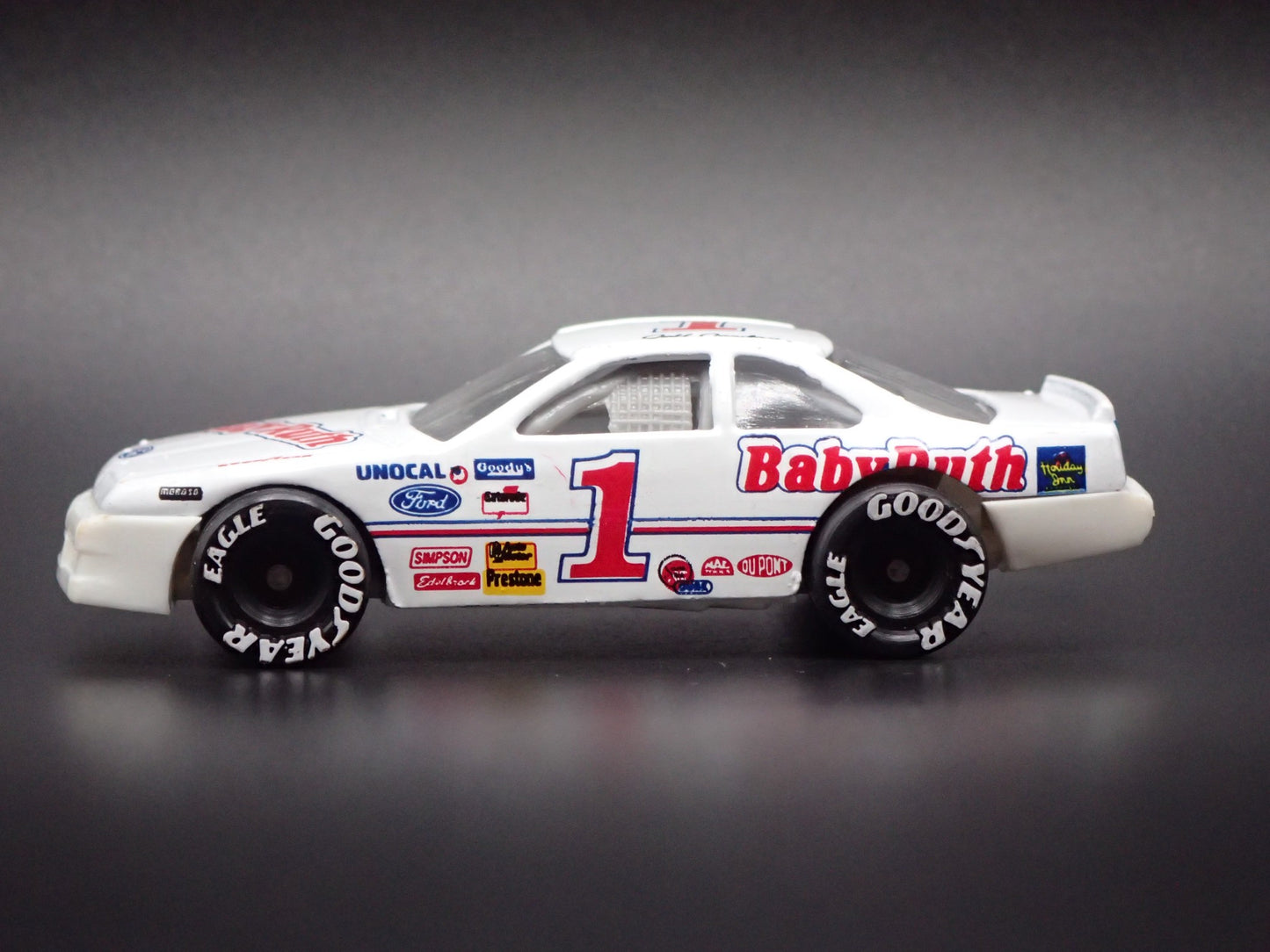 1992 92 FORD THUNDERBIRD 1 JEFF GORDON BABY RUTH NASCAR 1:64 DIECAST MODEL CAR