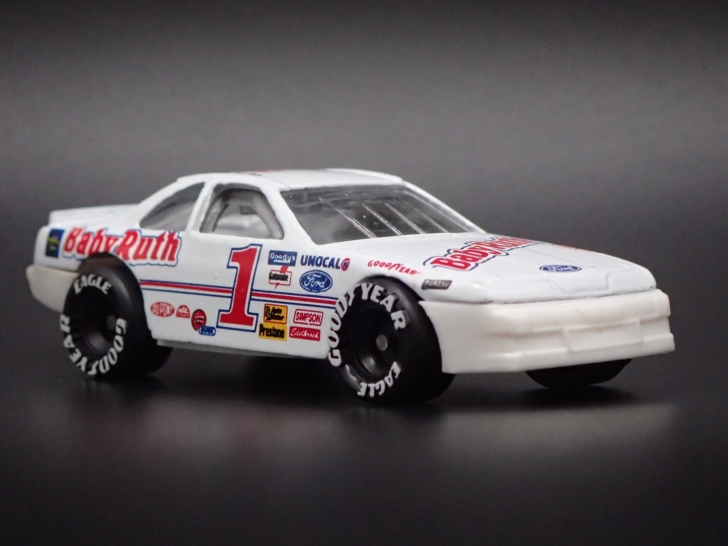 1992 92 FORD THUNDERBIRD 1 JEFF GORDON BABY RUTH NASCAR 1:64 DIECAST MODEL CAR