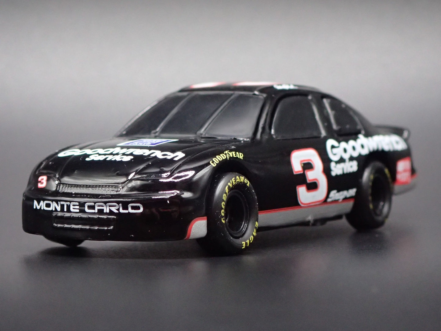 1995 CHEVROLET MONTE CARLO 3 DALE EARNHARDT NASCAR 1:64 SCALE DIECAST MODEL CAR