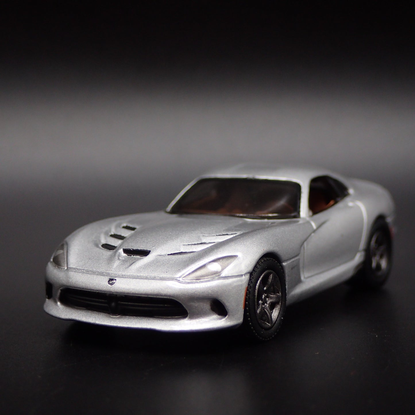2013-2017 DODGE VIPER SRT SILVER RARE 1/64 SCALE COLLECTIBLE DIECAST MODEL CAR