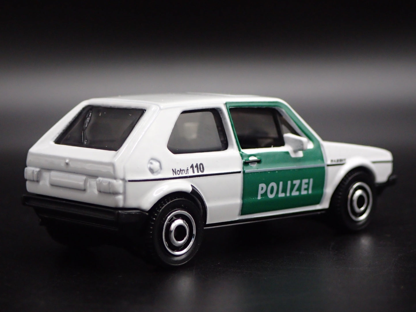 1976 76 VW VOLKSWAGEN GOLF MK1 POLIZEI 1:64 SCALE DIORAMA DIECAST MODEL CAR