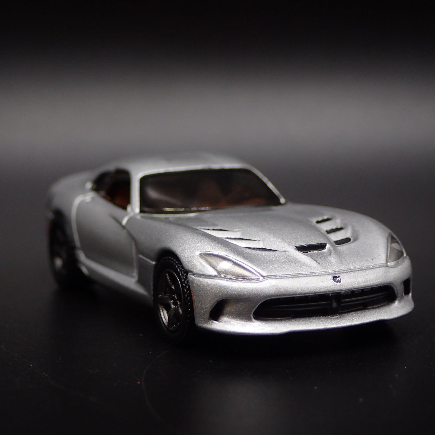 2013-2017 DODGE VIPER SRT SILVER RARE 1/64 SCALE COLLECTIBLE DIECAST MODEL CAR