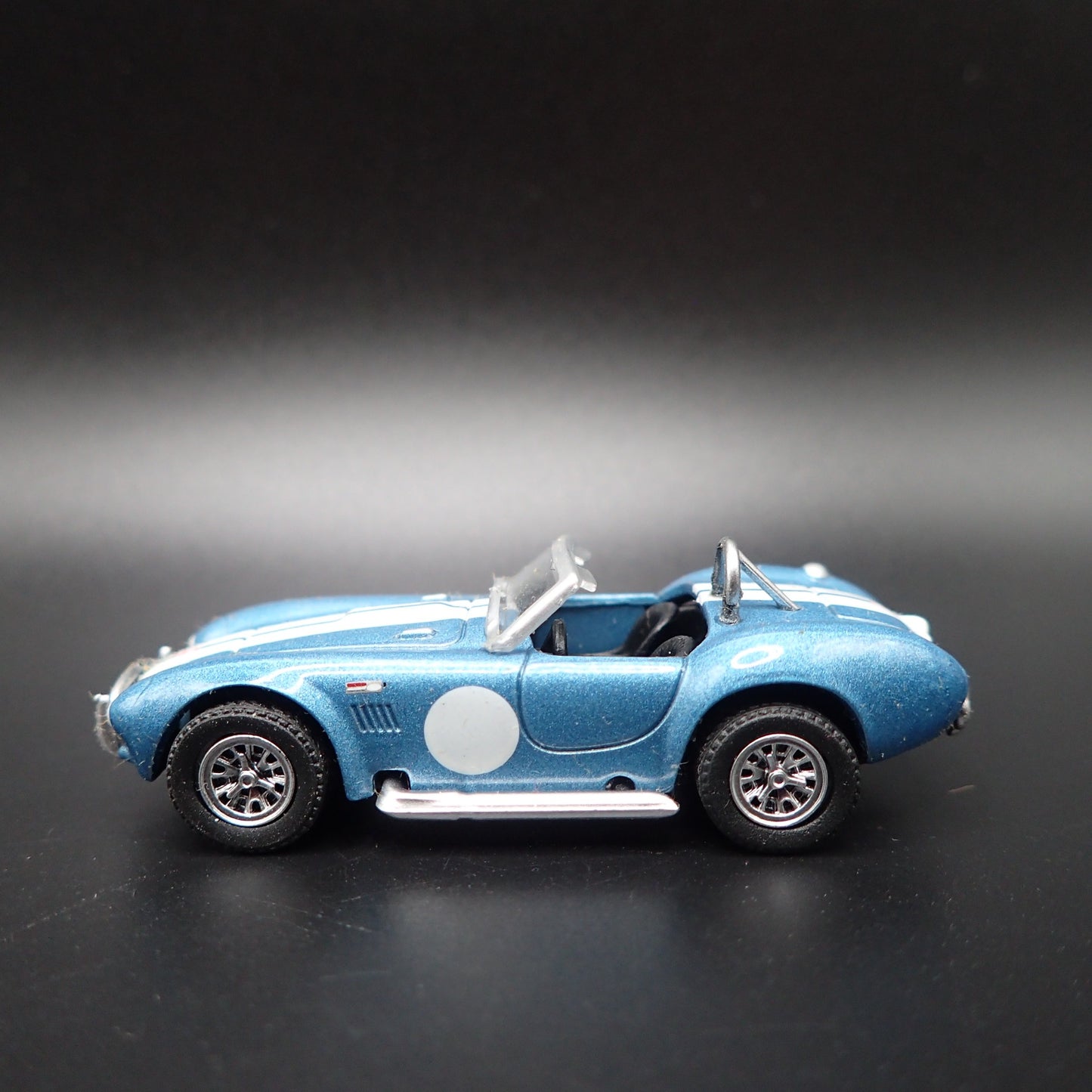1965 65 SHELBY COBRA 427 S/C  1:64 SCALE COLLECTIBLE DIORAMA DIECAST MODEL CAR