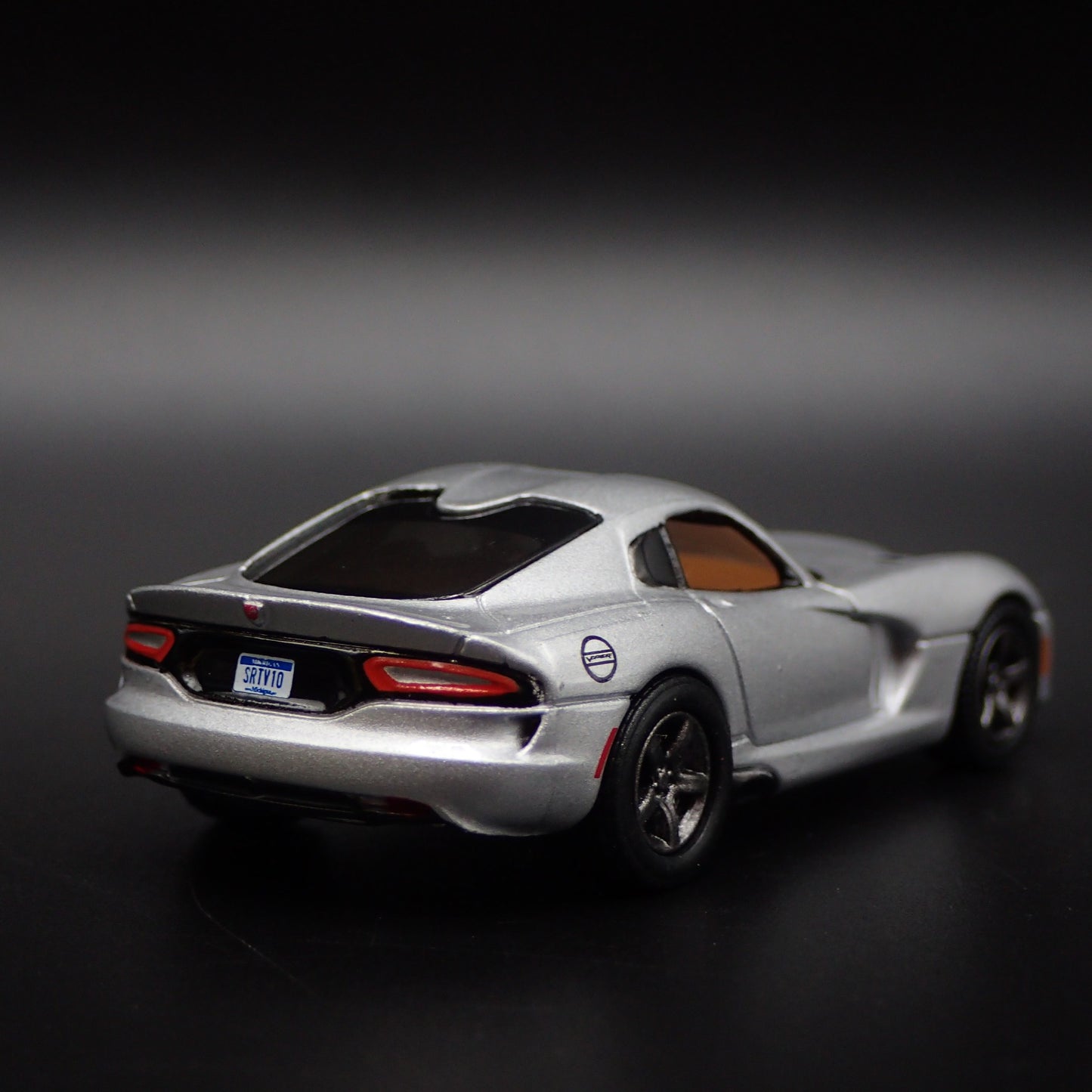 2013-2017 DODGE VIPER SRT SILVER RARE 1/64 SCALE COLLECTIBLE DIECAST MODEL CAR