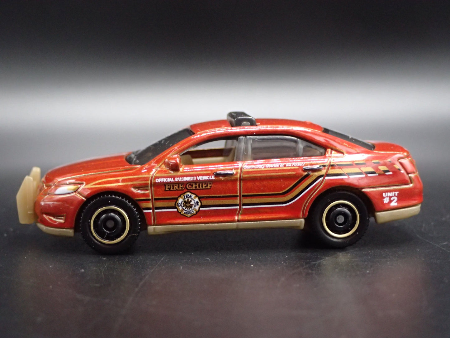 FORD POLICE INTERCEPTOR FIRE CHIEF RED 1/64 MB SCALE DIECAST DIORAMA MODEL CAR