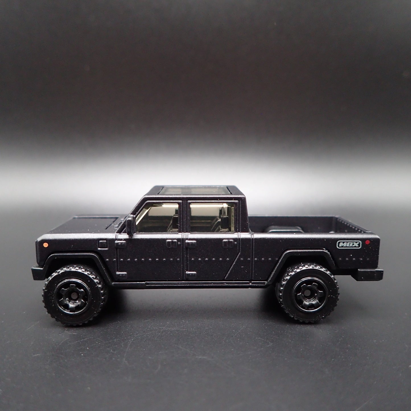 BOLLINGER B2 ELECTRIC TRUCK CONCEPT BLACK 1:64 SCALE DIORAMA DIECAST MODEL CAR