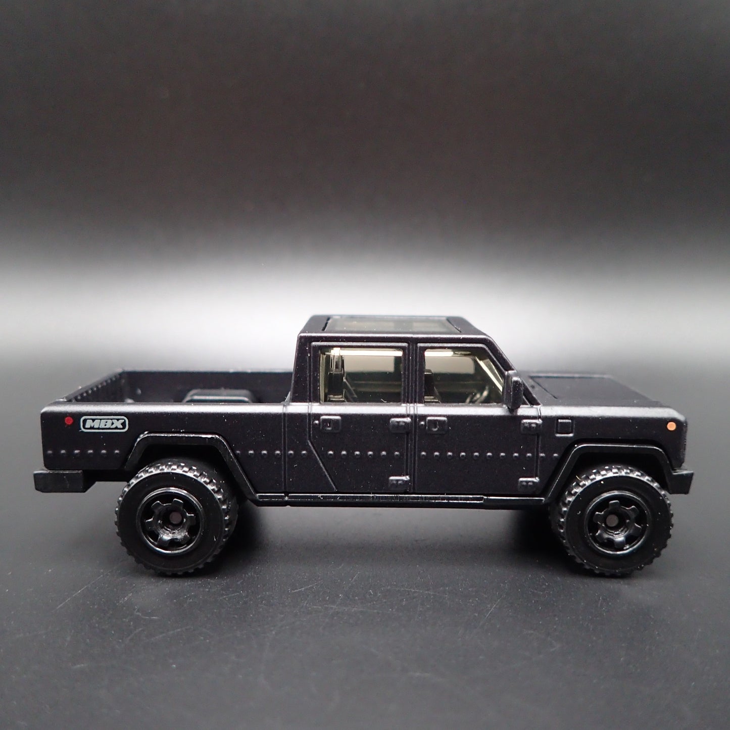 BOLLINGER B2 ELECTRIC TRUCK CONCEPT BLACK 1:64 SCALE DIORAMA DIECAST MODEL CAR
